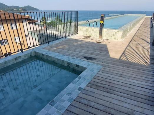 Residencial Bambu, Frete Mar * Ubatuba